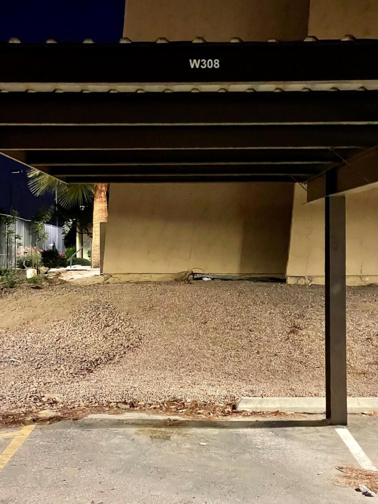 Holiday home Luxe, 2br Old Town Wpatio, Pool, & Parking Scottsdale